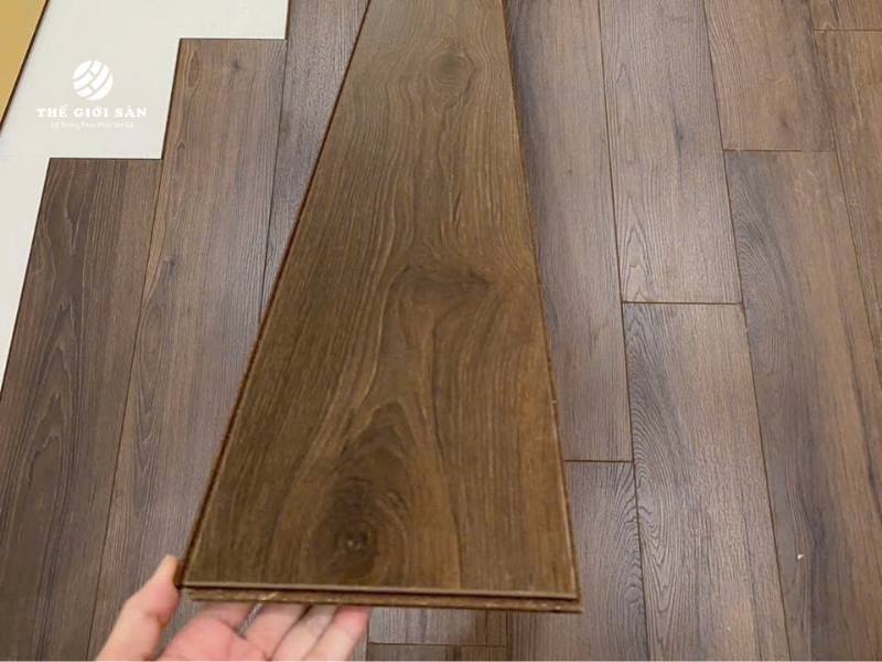 cách sử dụng sàn gỗ trong mùa nồm