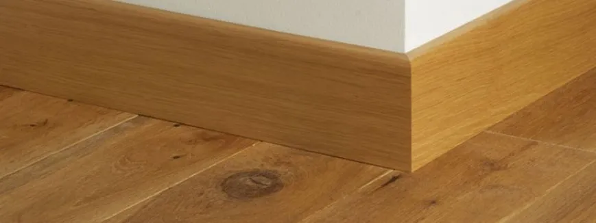 co-the-khong-dung-len-chan-tuong-san-go-khong